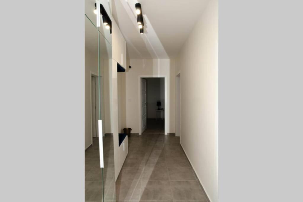 Super Luxurious & Spacious Designer Apartment. Stara Zagora Ngoại thất bức ảnh